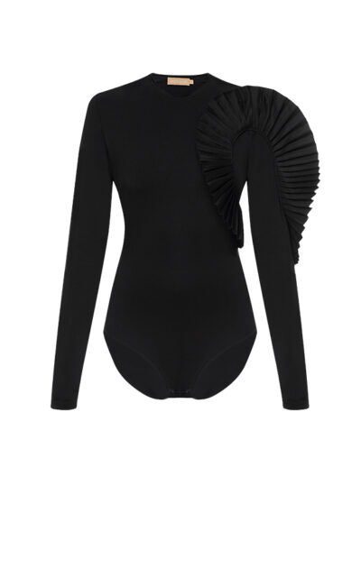 LONG SLEEVE RUFFLE BODYSUIT IN BLACK