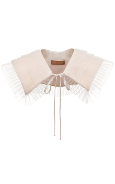 DETACHABLE RUFFLE COLLAR IN WHITE